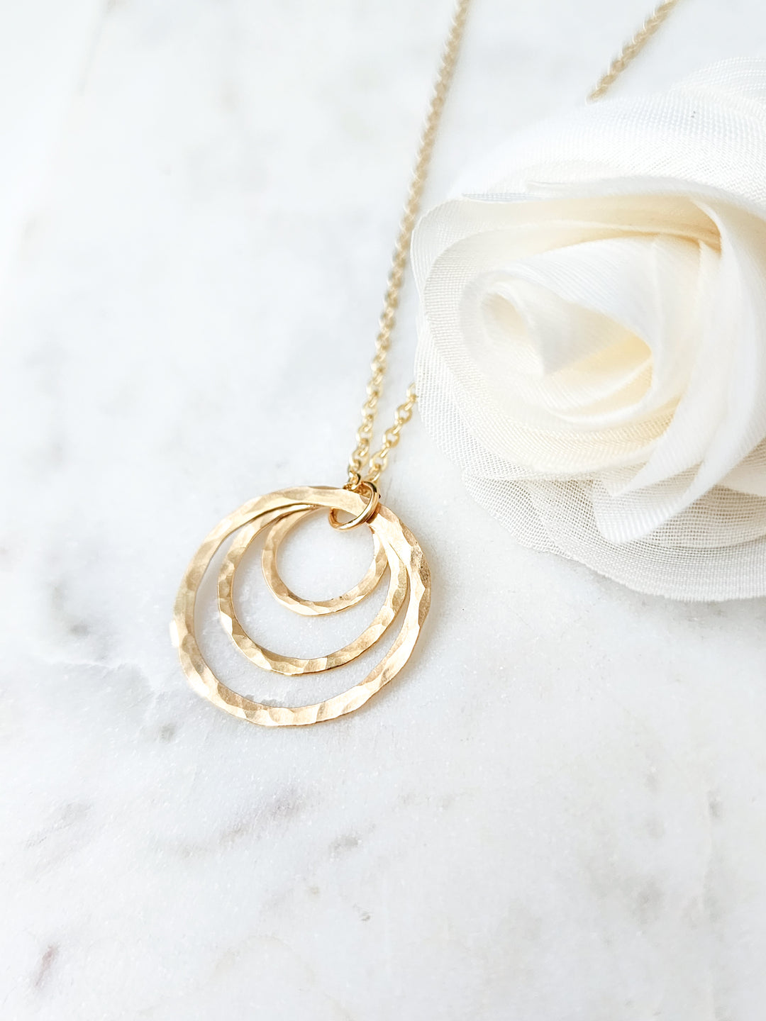 Ensemble Necklace in Gold