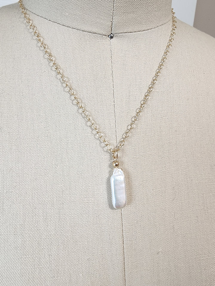 Pearl Baguette Necklace