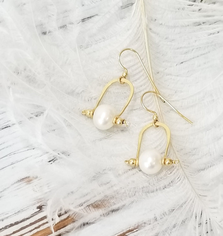 Bit & Bridle Pearl In gold