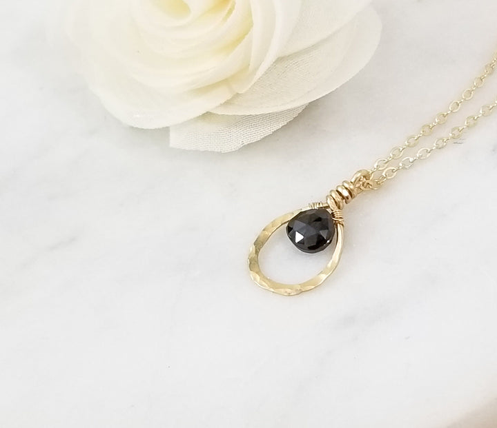 Dewdrop Spinel Necklace in Gold