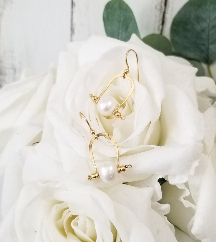 Bit & Bridle Pearl In gold