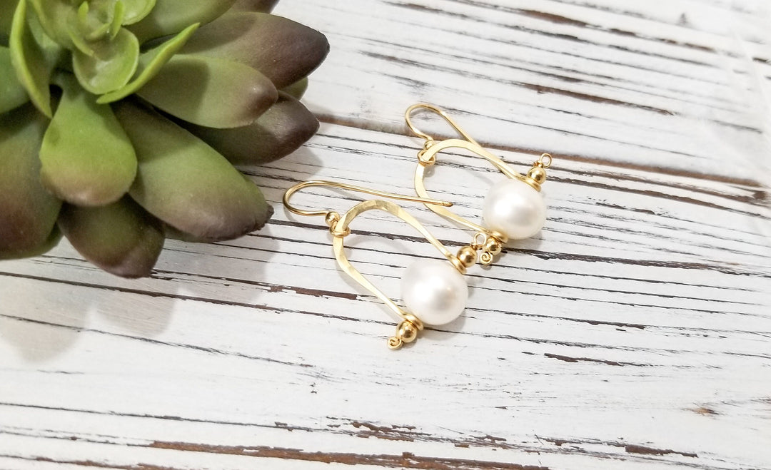 Bit & Bridle Pearl In gold