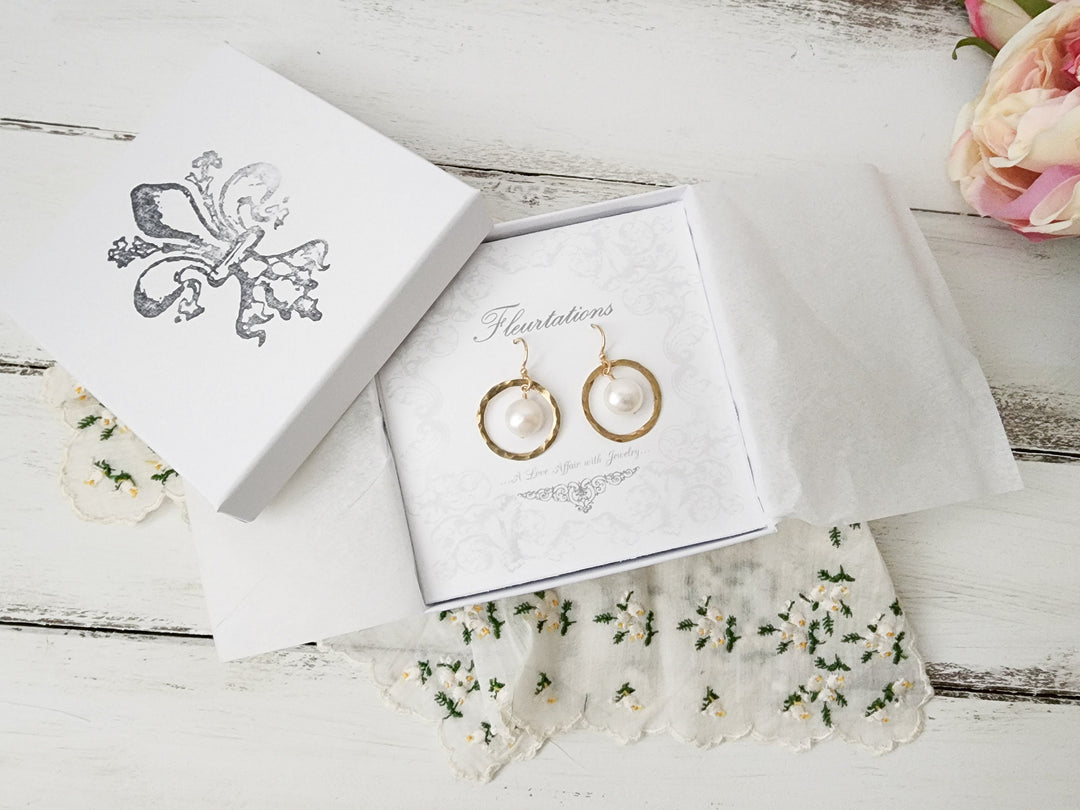 Full Circle Earrings in Gold