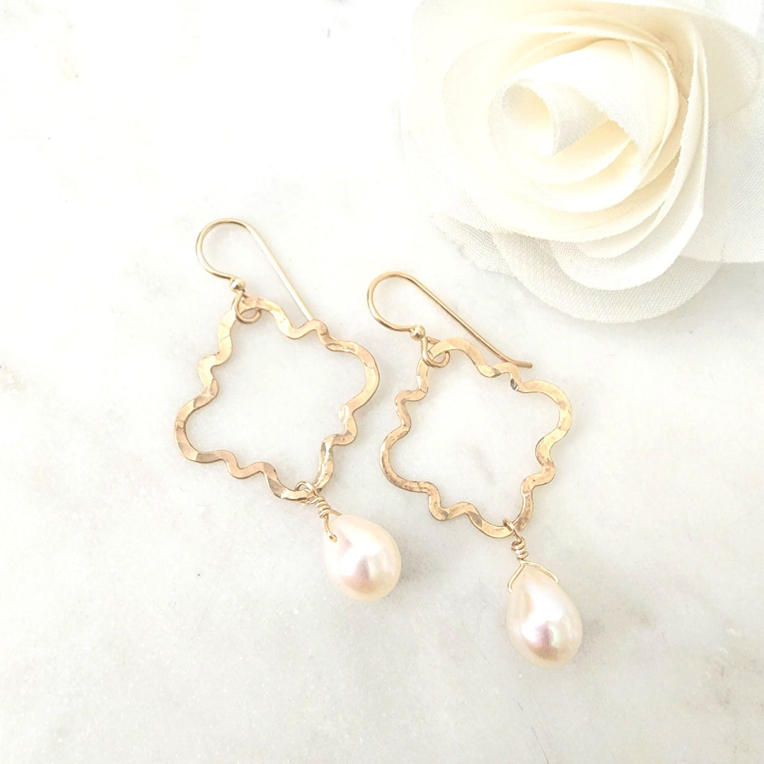 Quatrefoil with Teardrop Freshwater Pearl