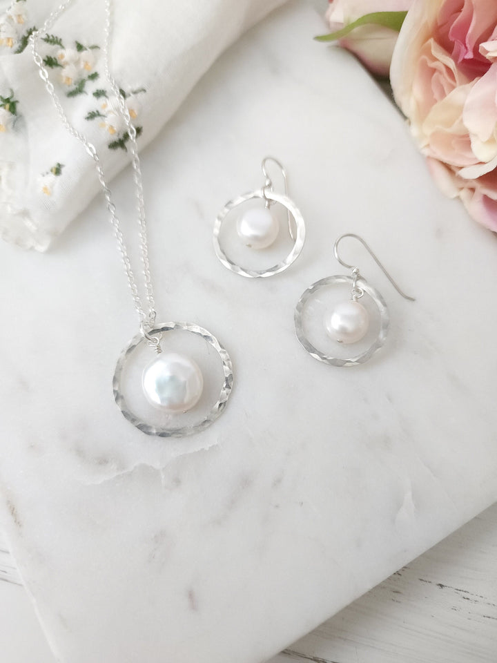 Full Circle Coin Pearl Set in Silver